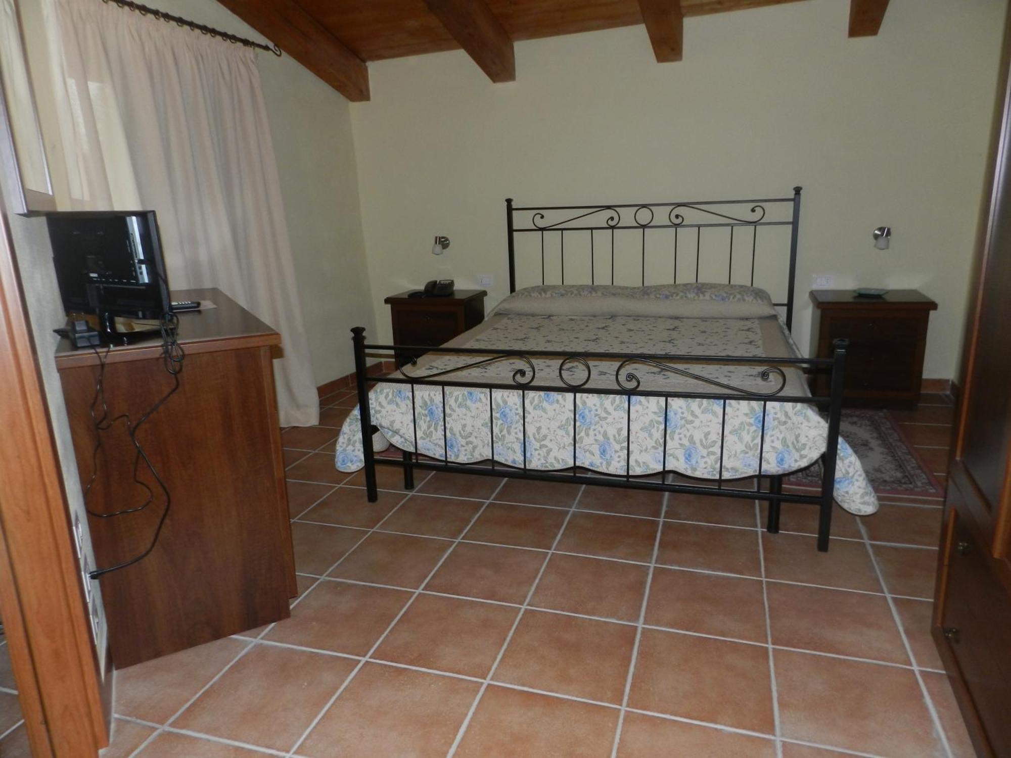 Villa Rosamaria San Chirico Raparo Szoba fotó